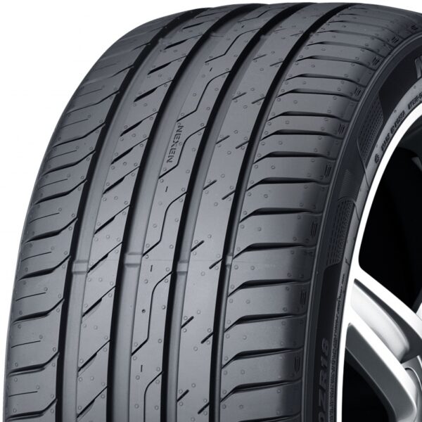 Nexen NFera Sport SUV (Rim Fringe Protection) 225/65/R17