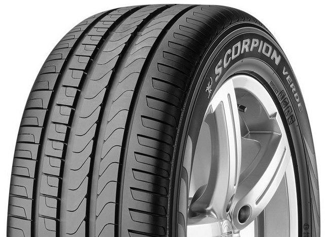 Pirelli DEMO 10 km Scorpion Verde (small defect) 235/55 R18