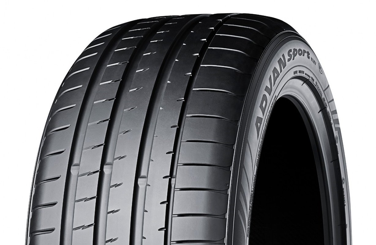 Yokohama Advan Sport V107 MO1 (Rim Fringe Protection) 325/40 R22