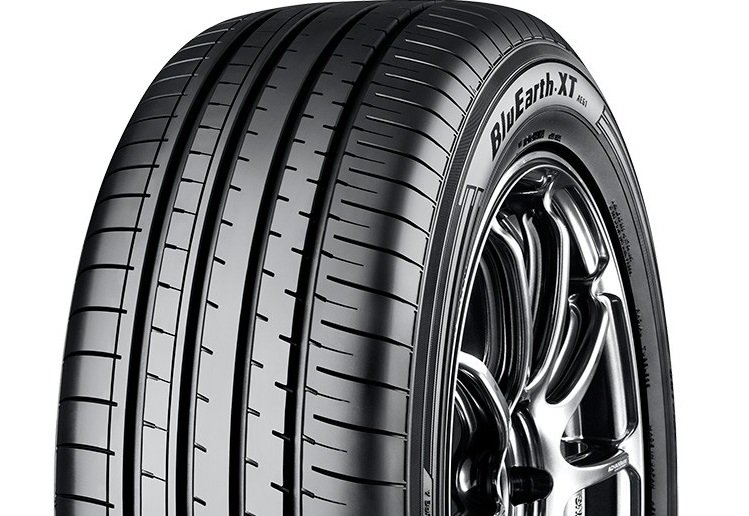 Yokohama BLUEARTH-XT AE61 235/65 R17